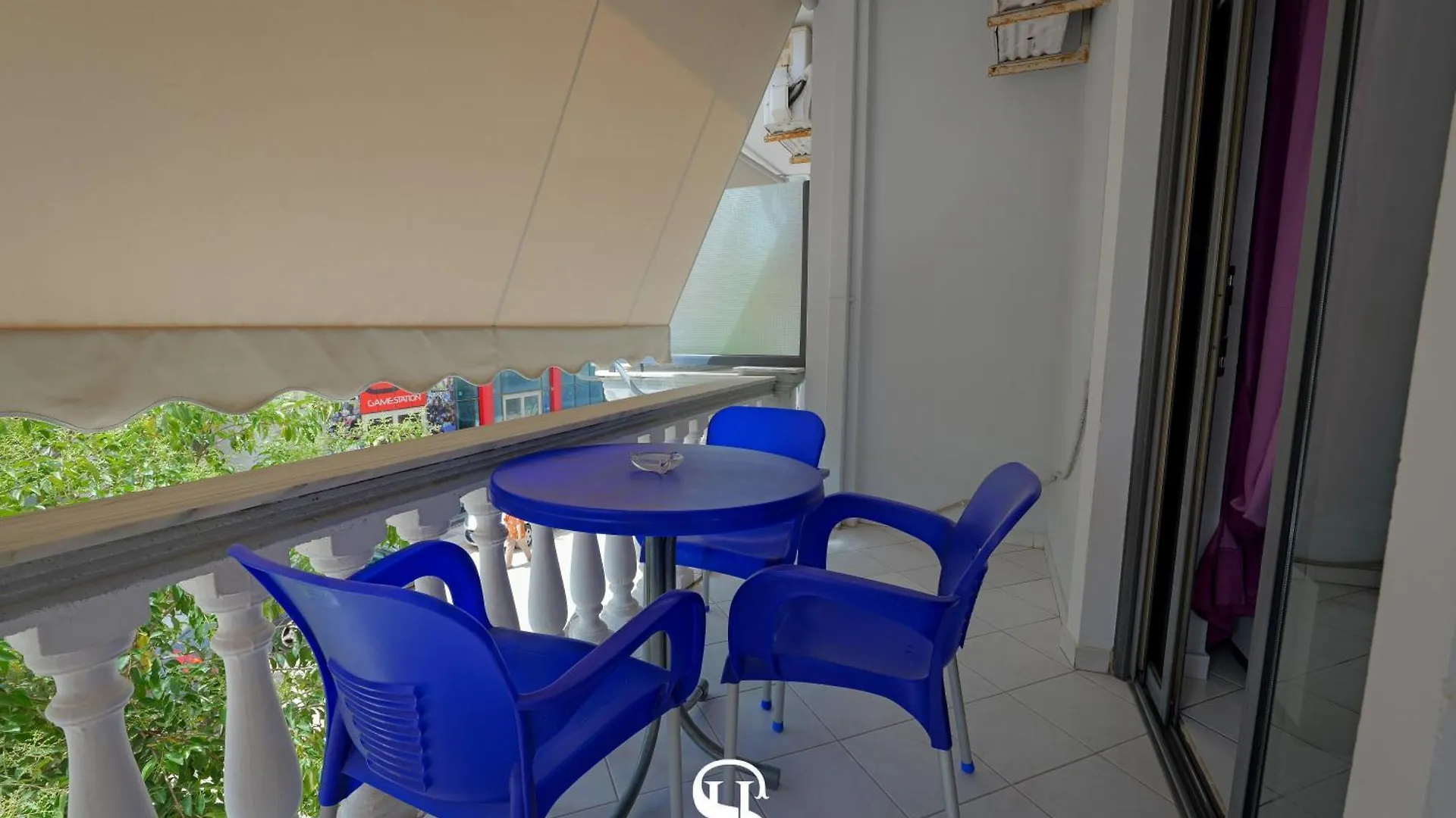 Hotel Sala Sarande 0*,  Albania