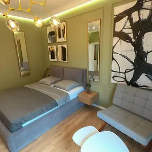 rozas-studio-tirana-center.hotels-in-tirana.com/